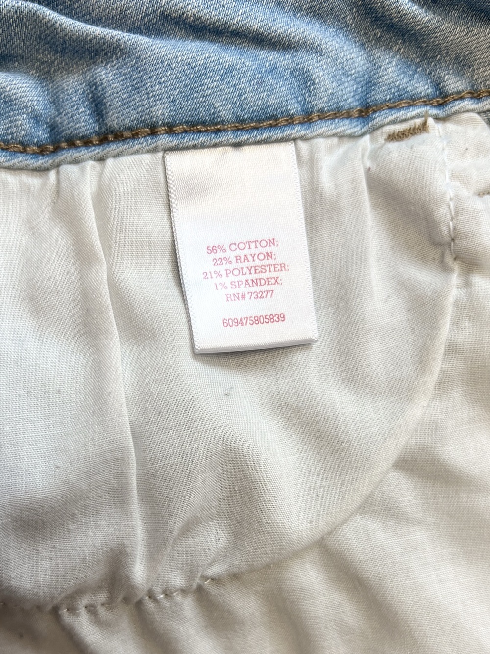 Vintage Y2K SO Shortie Light Wash Distressed Denim Juniors Cut-Off Shorts Size 7 - Picture 6 of 11